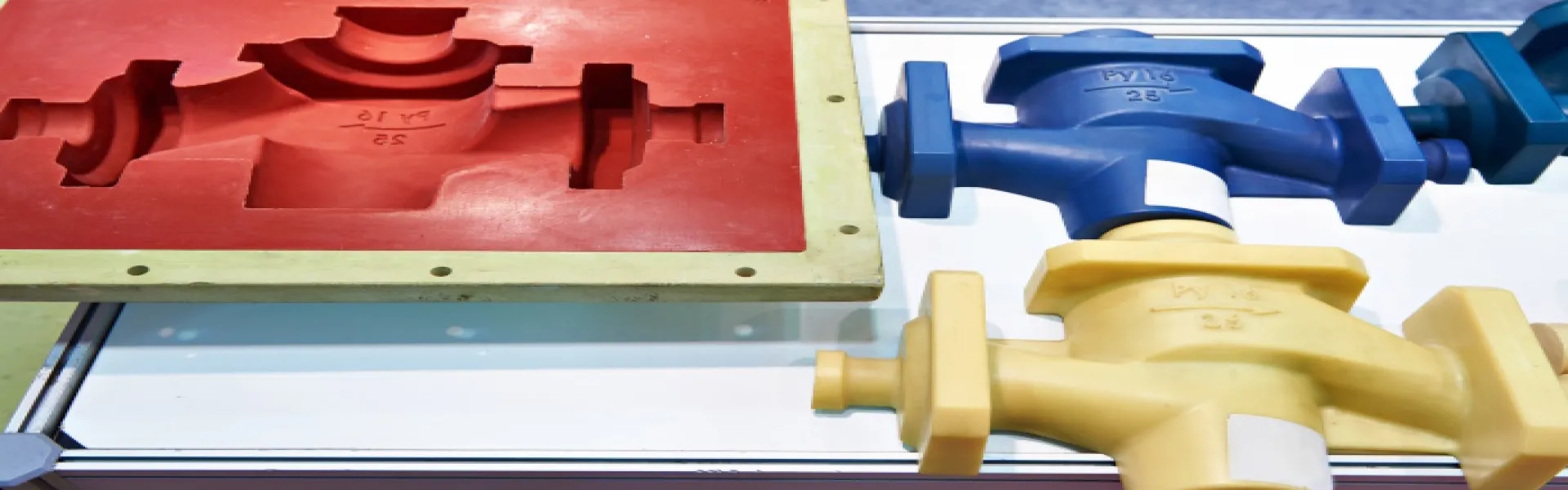 Fabrication de pièces en plastique moulées par injection d’azote