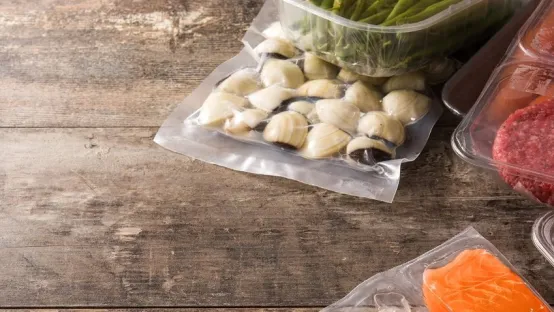 Differenza tra i prodotti confezionati sottovuoto e in atmosfera protettiva